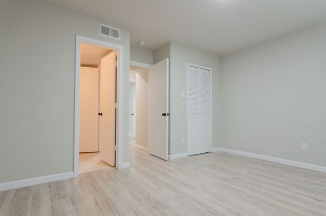 1712 Rocky Place Court, Dallas, TX 75217