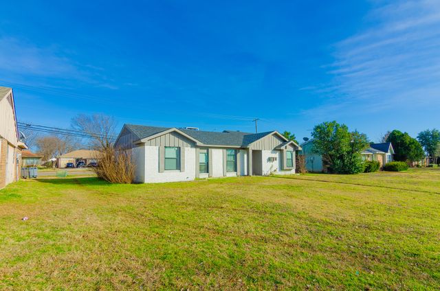 1712 Rocky Place Court, Dallas, TX 75217