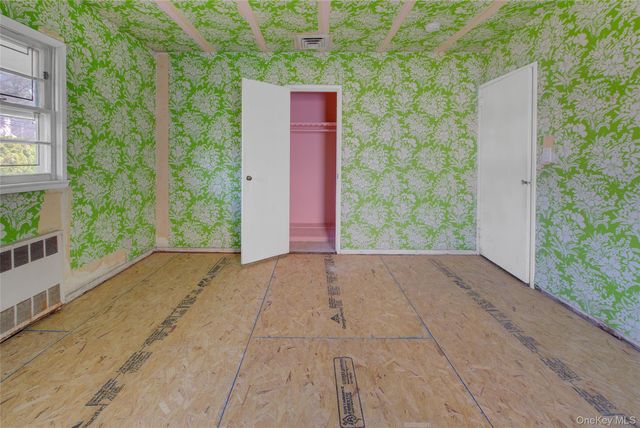 197 Delaware Avenue, Freeport, NY 11520