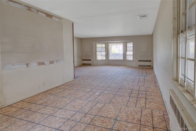 197 Delaware Avenue, Freeport, NY 11520