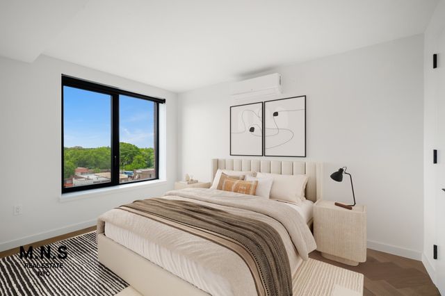 2254 46th St Apt 602, New York City, NY 11105