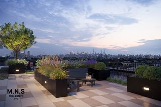 2254 46th St Apt 602, New York City, NY 11105