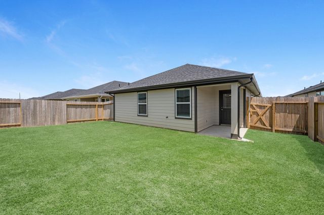 3038 Holland Lakes Drive, Fulshear, TX 77441