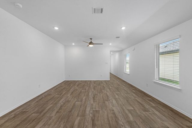 3038 Holland Lakes Drive, Fulshear, TX 77441