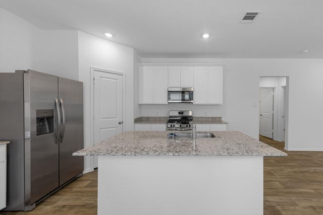 3038 Holland Lakes Drive, Fulshear, TX 77441