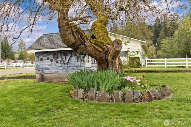 26904 SE 400th Street, Enumclaw, WA 98022