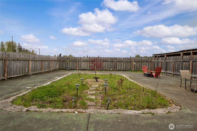26904 SE 400th Street, Enumclaw, WA 98022