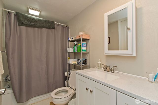26904 SE 400th Street, Enumclaw, WA 98022