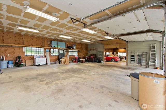 26904 SE 400th Street, Enumclaw, WA 98022