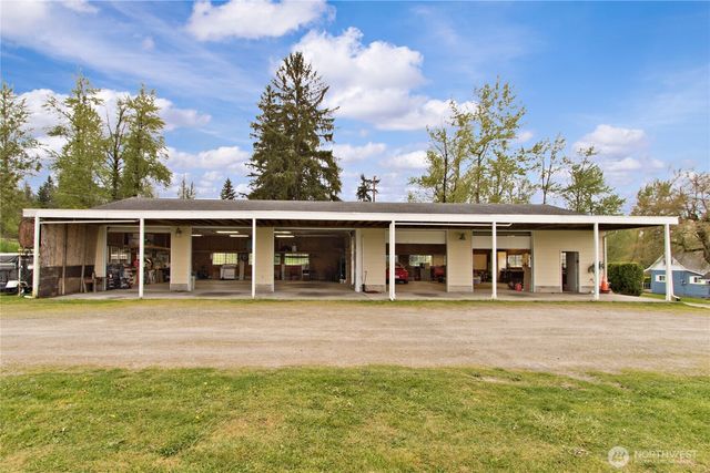 26904 SE 400th Street, Enumclaw, WA 98022