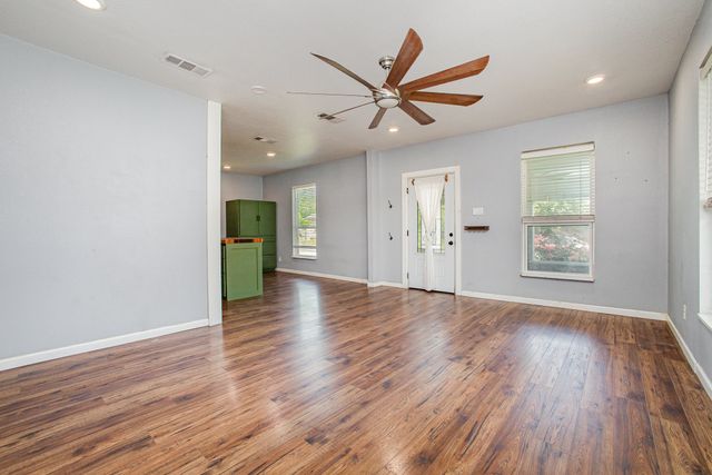 301 Sycamore Street, Bardwell, TX 75101