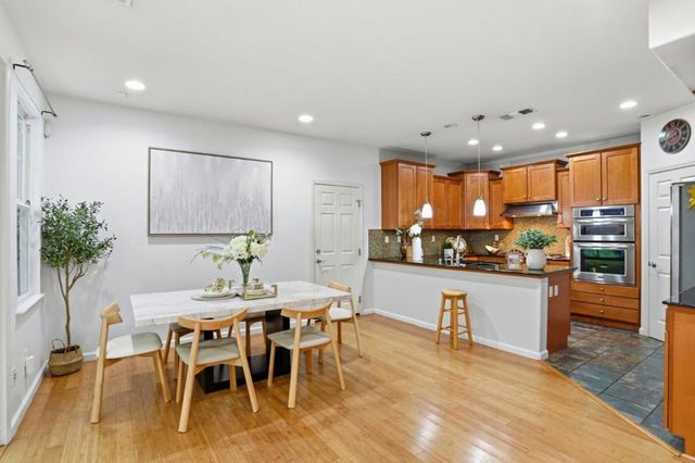 257 Rayos Del Sol Drive, San Jose, CA 95116