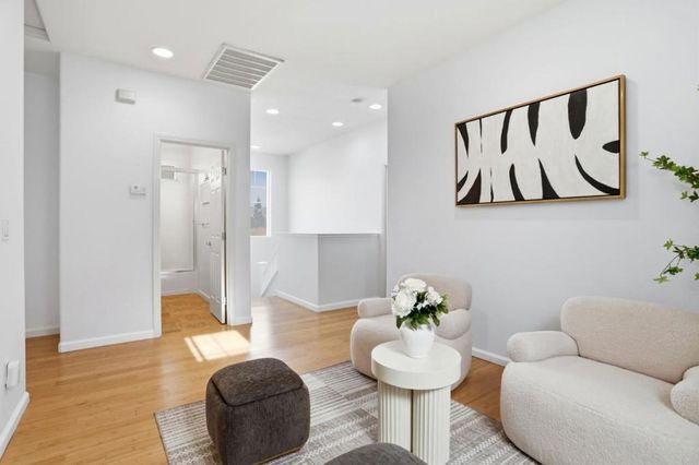 257 Rayos Del Sol Drive, San Jose, CA 95116