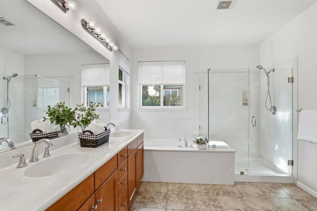 257 Rayos Del Sol Drive, San Jose, CA 95116