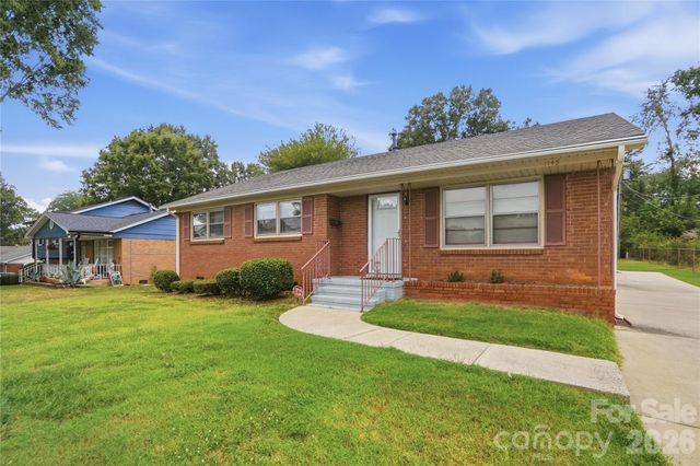 1745 Northbrook Drive, Charlotte, NC 28216