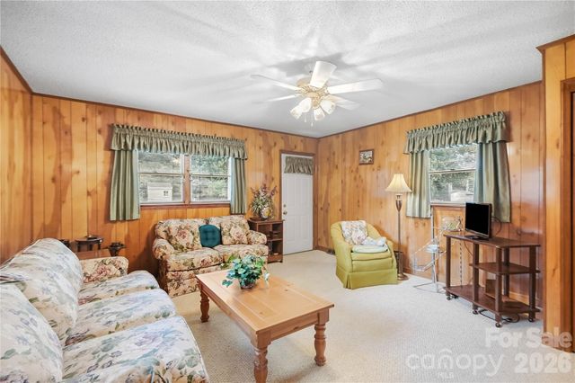 1745 Northbrook Drive, Charlotte, NC 28216