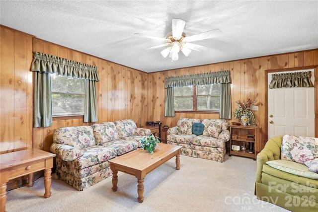 1745 Northbrook Drive, Charlotte, NC 28216