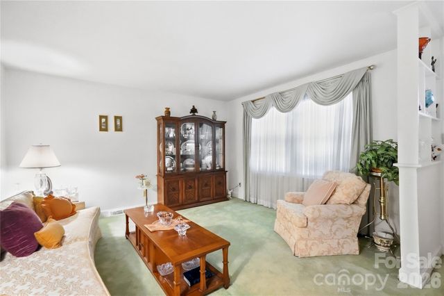 1745 Northbrook Drive, Charlotte, NC 28216