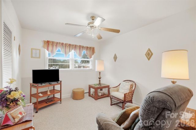 1745 Northbrook Drive, Charlotte, NC 28216