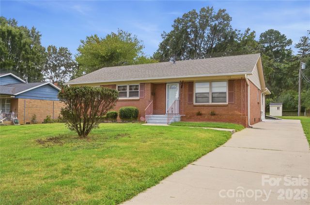 1745 Northbrook Drive, Charlotte, NC 28216