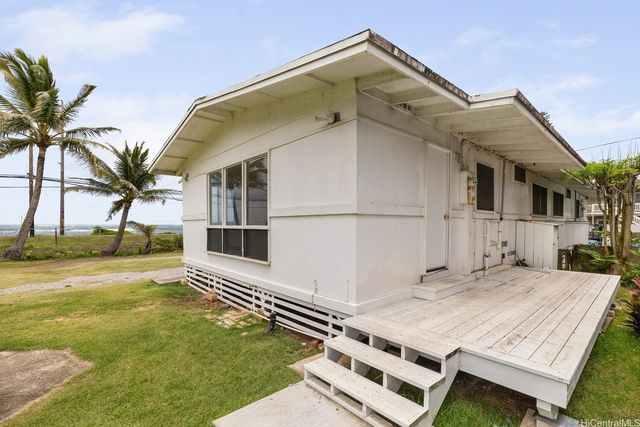 54-011 Waikulama Street, Hauula, HI 96717