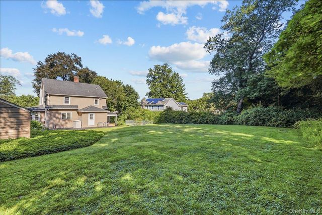 13 Washburn Road, Mount Kisco, NY 10549