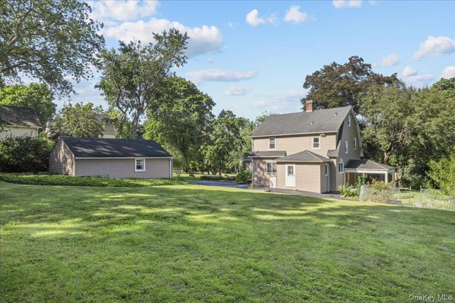 13 Washburn Road, Mount Kisco, NY 10549
