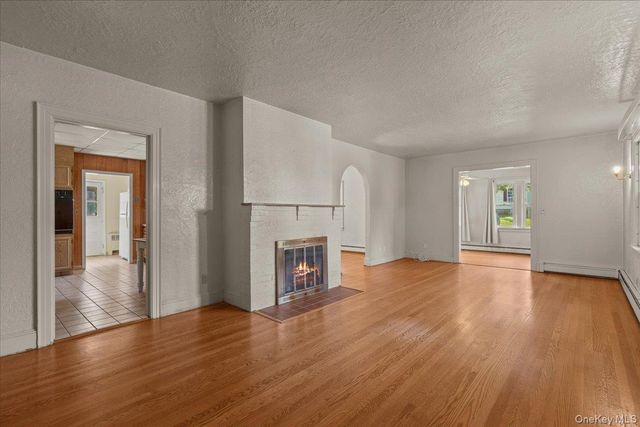 13 Washburn Road, Mount Kisco, NY 10549