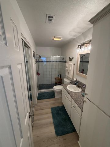 980 S Stingaree Drive, Crystal Beach, TX 77650