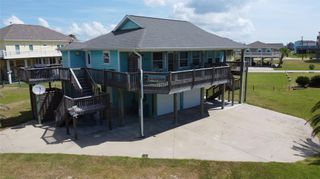 980 S Stingaree Drive, Crystal Beach, TX 77650