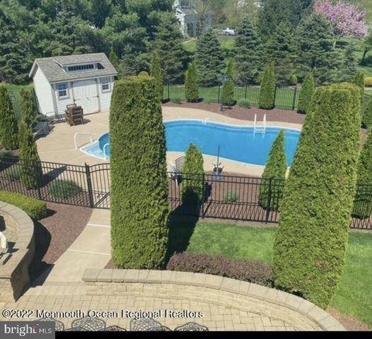 15 RODEO, Jackson, NJ 08527