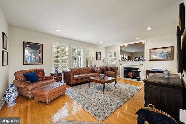 15 RODEO, Jackson, NJ 08527