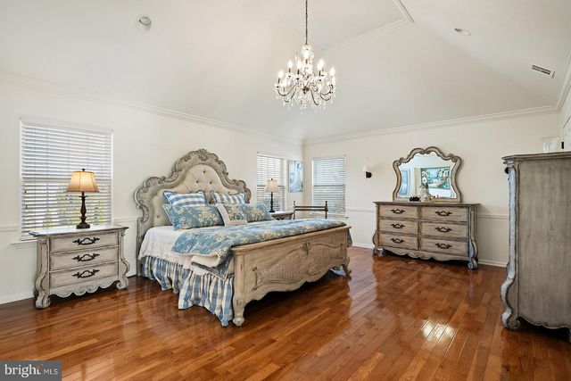 15 RODEO, Jackson, NJ 08527
