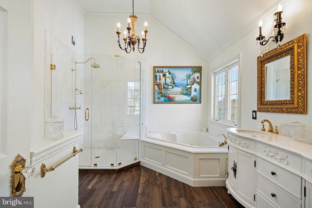 15 RODEO, Jackson, NJ 08527