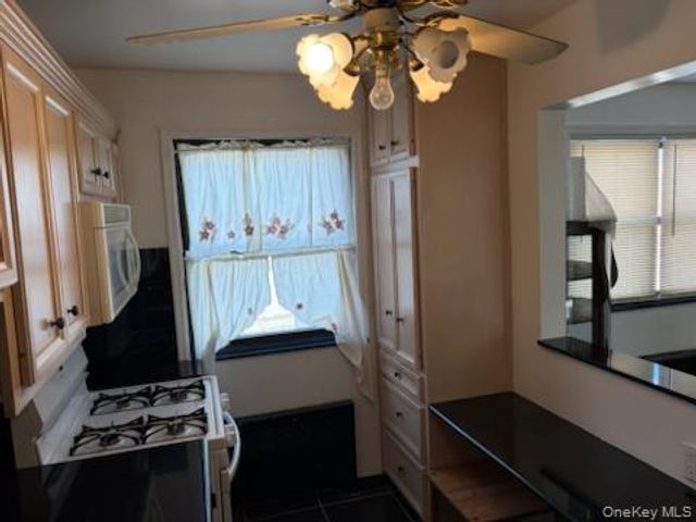8017 156th Avenue 129, Howard Beach, NY 11414