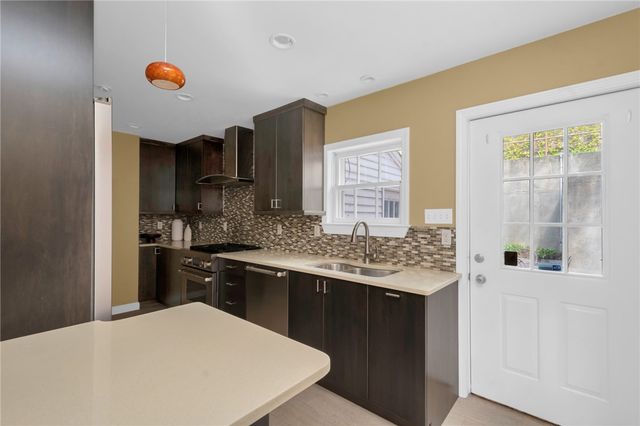 201 North Main Street, Providence, RI 02906