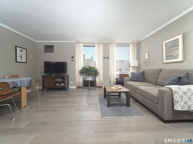 1 Gold Street APT 3F, Hartford, CT 06103