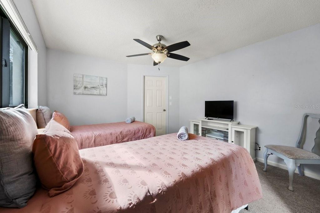Image 15 of property listing at 7 FOLCROFT LANE, Palm Coast, FL 32137