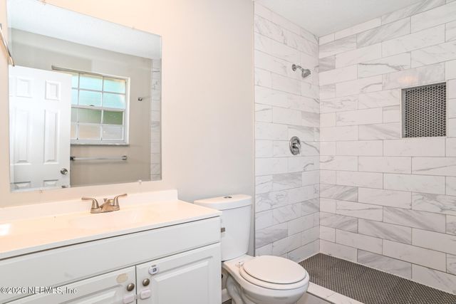 1141 ALDERMAN Road E, Jacksonville, FL 32211
