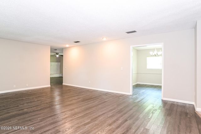1141 ALDERMAN Road E, Jacksonville, FL 32211