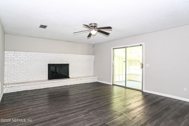 1141 ALDERMAN Road E, Jacksonville, FL 32211