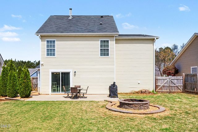 925 Ribbonleaf Lane, Fuquay Varina, NC 27526