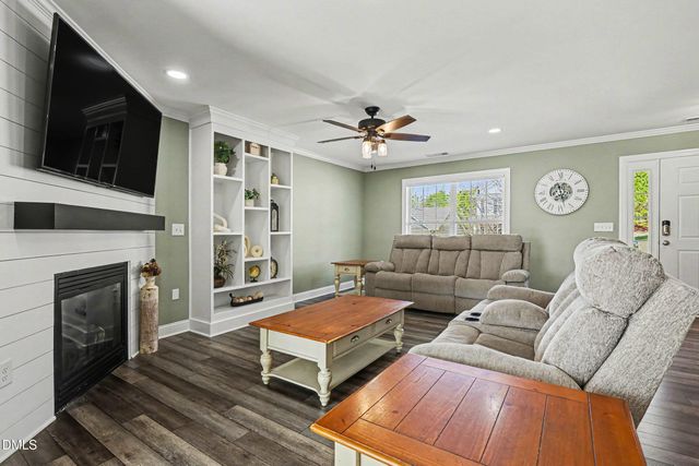 925 Ribbonleaf Lane, Fuquay Varina, NC 27526