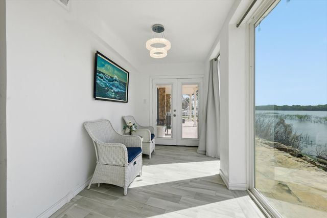 732 Blue Fathom Drive, Runaway Bay, TX 76426