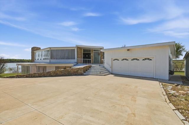 732 Blue Fathom Drive, Runaway Bay, TX 76426