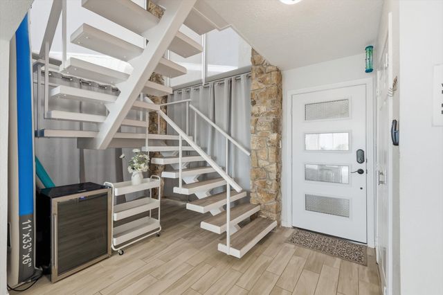 732 Blue Fathom Drive, Runaway Bay, TX 76426