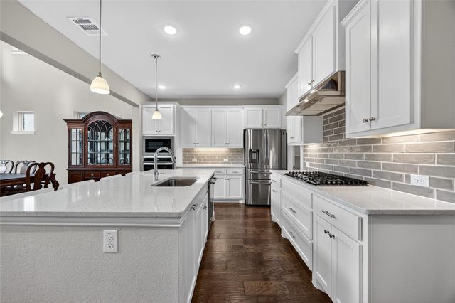 704 Corner Post Path, Celina, TX 75009