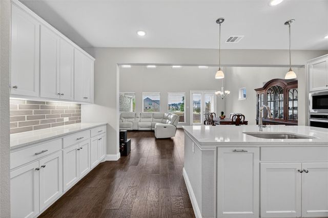 704 Corner Post Path, Celina, TX 75009