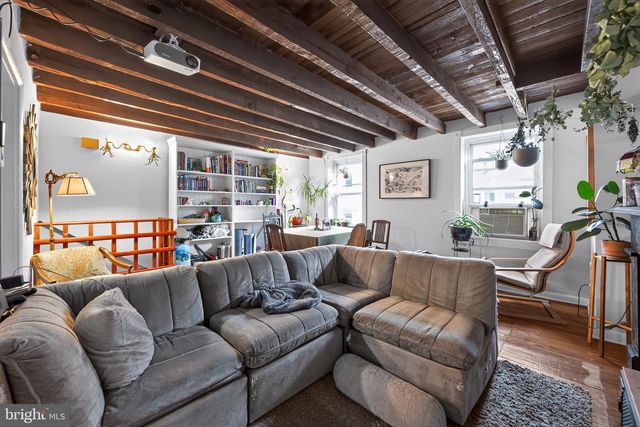 433 POPLAR ST, Philadelphia, PA 19123