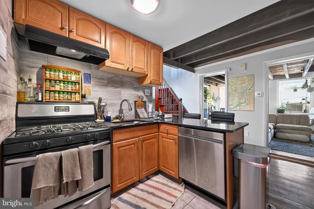 433 POPLAR ST, Philadelphia, PA 19123